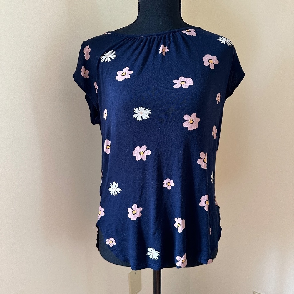 LOFT Navy Floral Short Sleeve Top